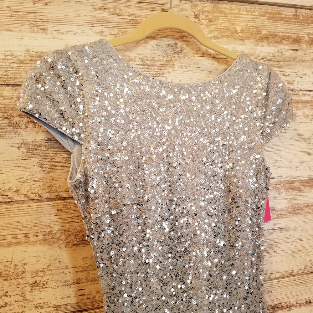 Badgley Mischka- Prom dress - Picture 2 of 5